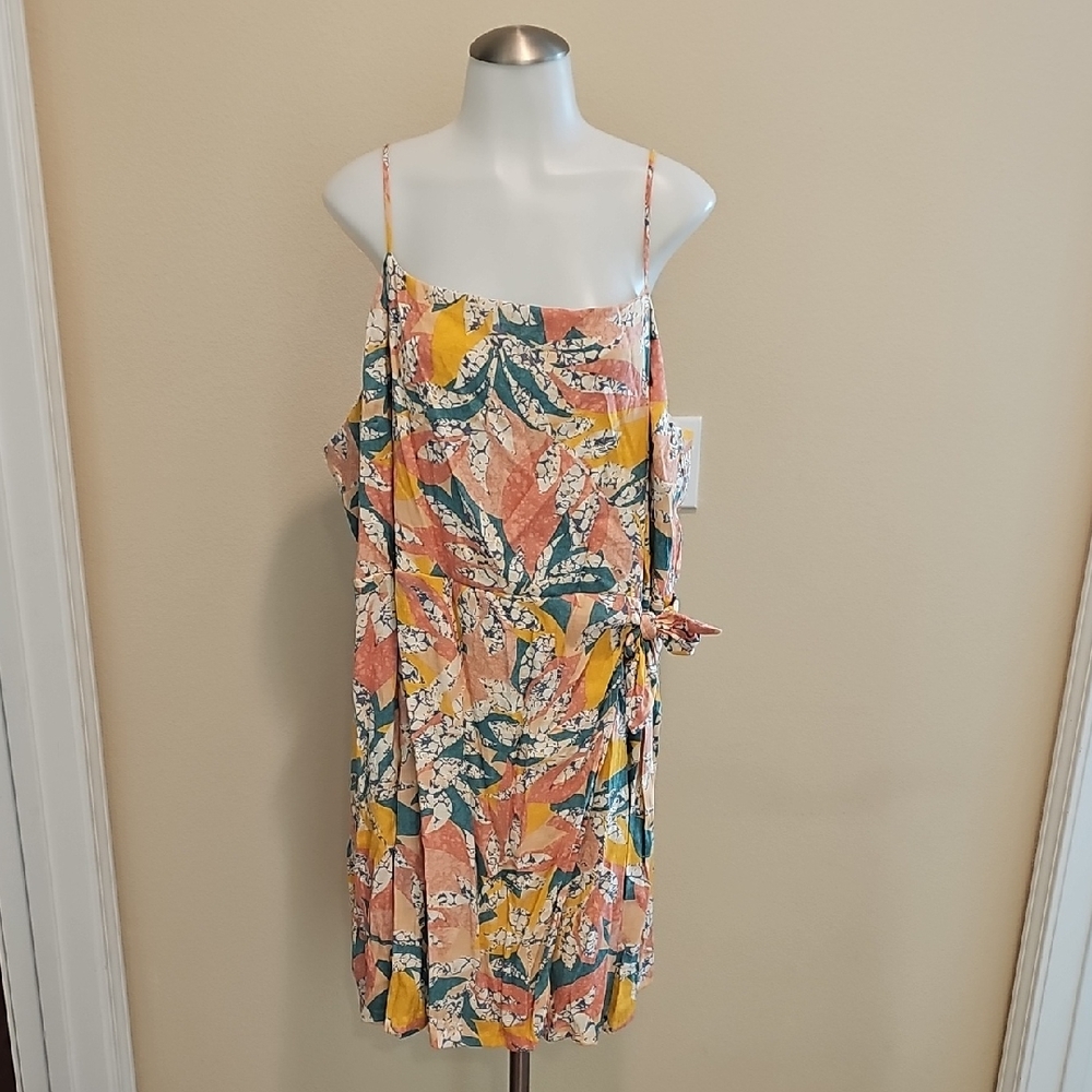 🍉Nine West Multicolor Leaf Print Midi Dress